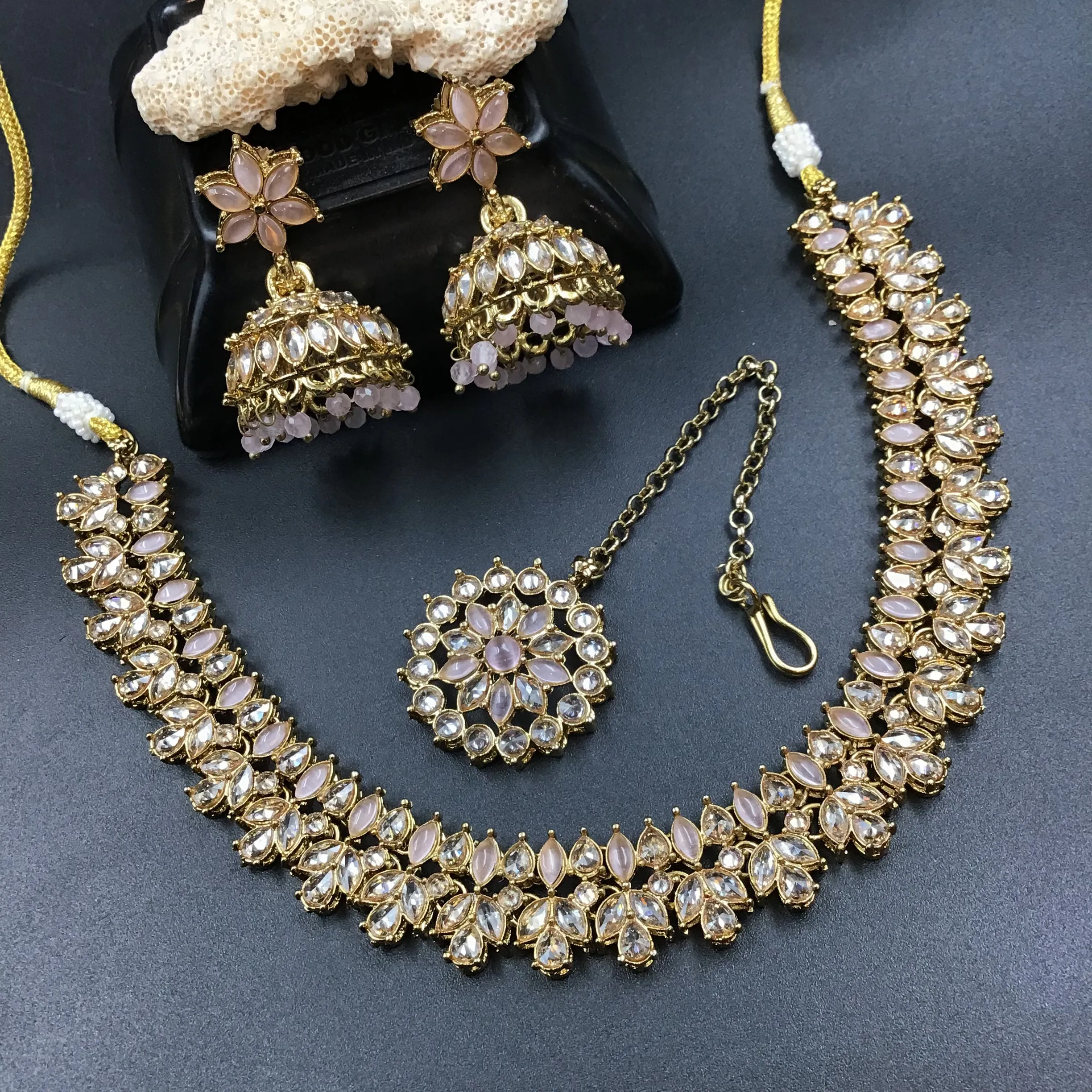Round Neck Antique Necklace Set 7191-33