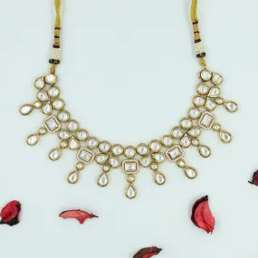 Round Neck Kundan Necklace Set 13045-34