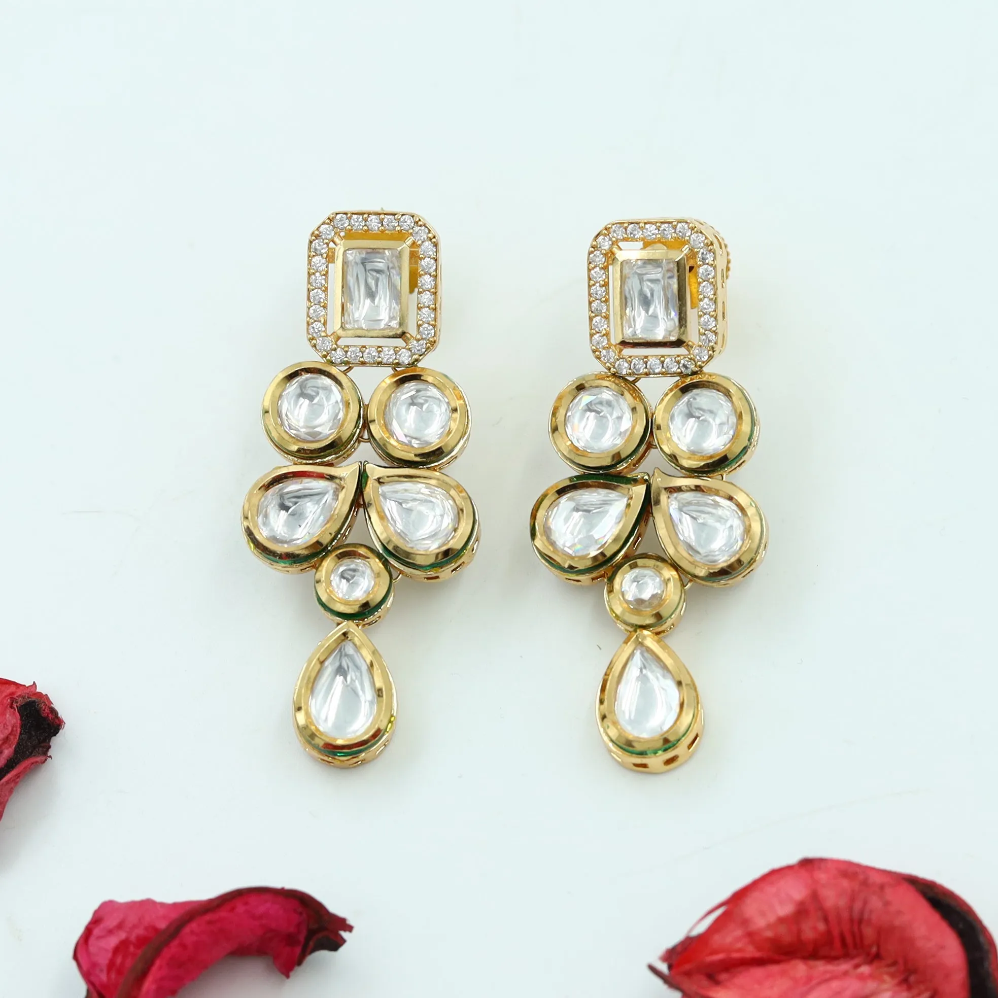 Round Neck Kundan Necklace Set 13045-34